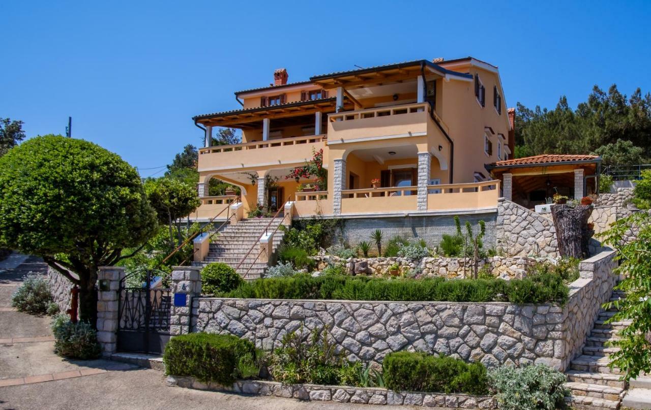 Apartmani Zorica Martinšćica エクステリア 写真