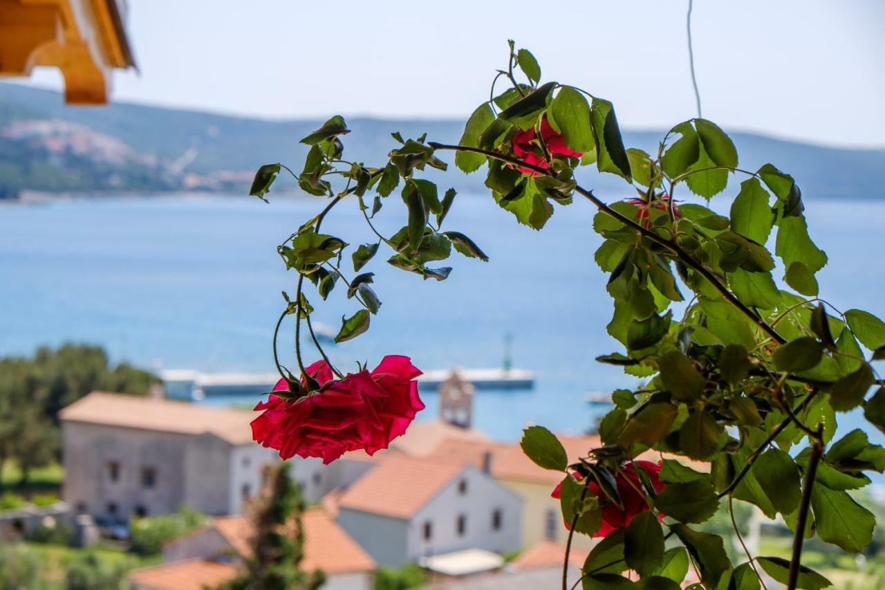 Apartmani Zorica Martinšćica エクステリア 写真